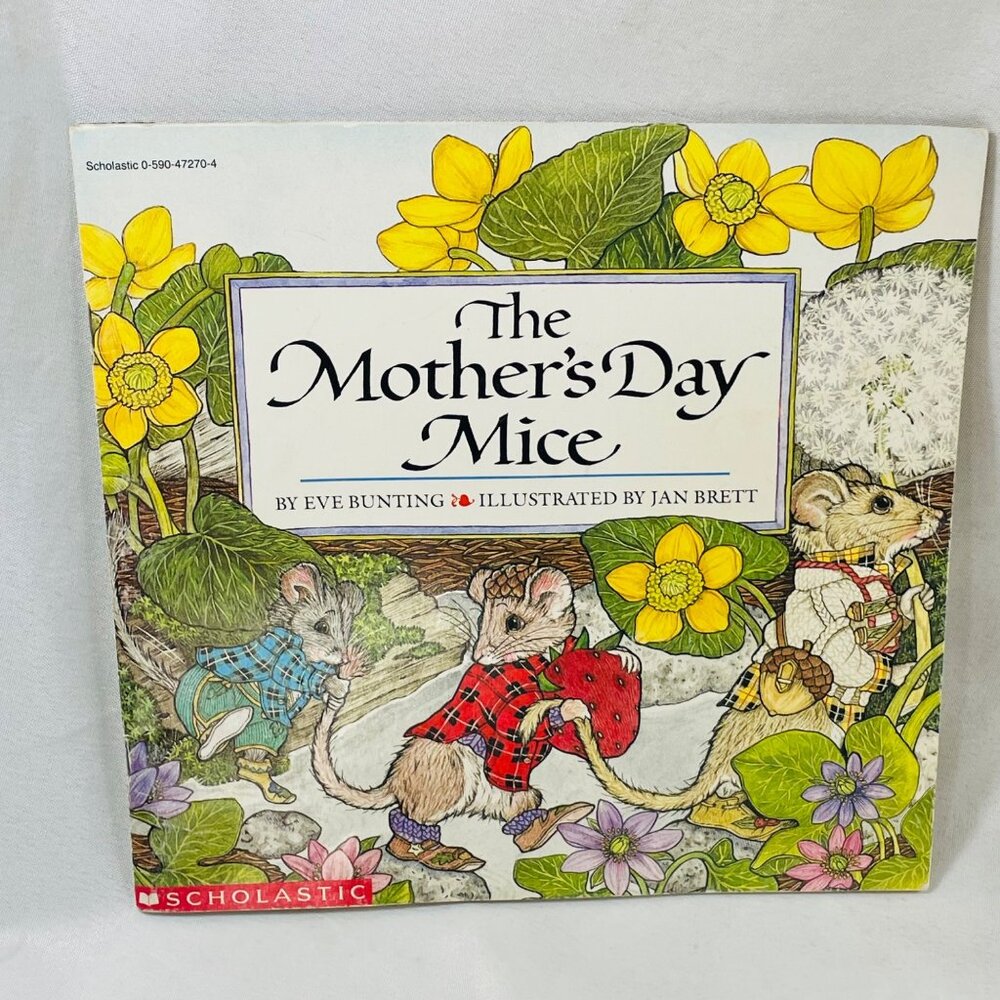 The Mothers Day Mice Picture Book & Cassette Set By Eve Bunting & Jan Brett - Picture 4 of 12